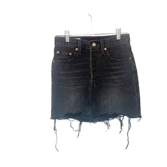 Levi’s Black Denim Distressed Skirt - Picture 2 of 9